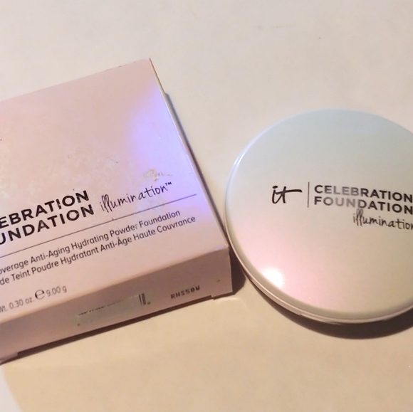 It Cosmetics celebration Foundation medium tan - Picture 3 of 3